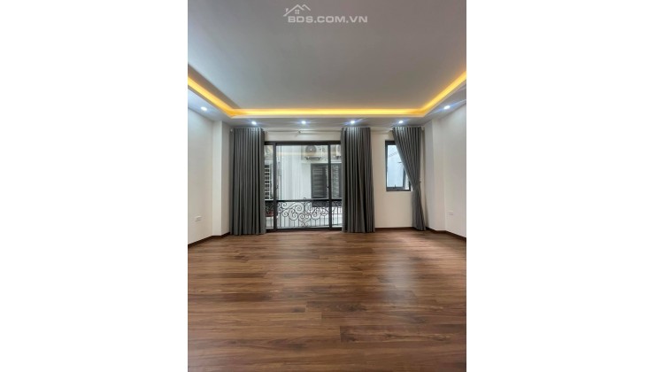 Siêu phẩm Cầu Giấy, nhà đẹp ngõ thông, 40m2, giá chỉ hơn 5 tỷ, 0866585090